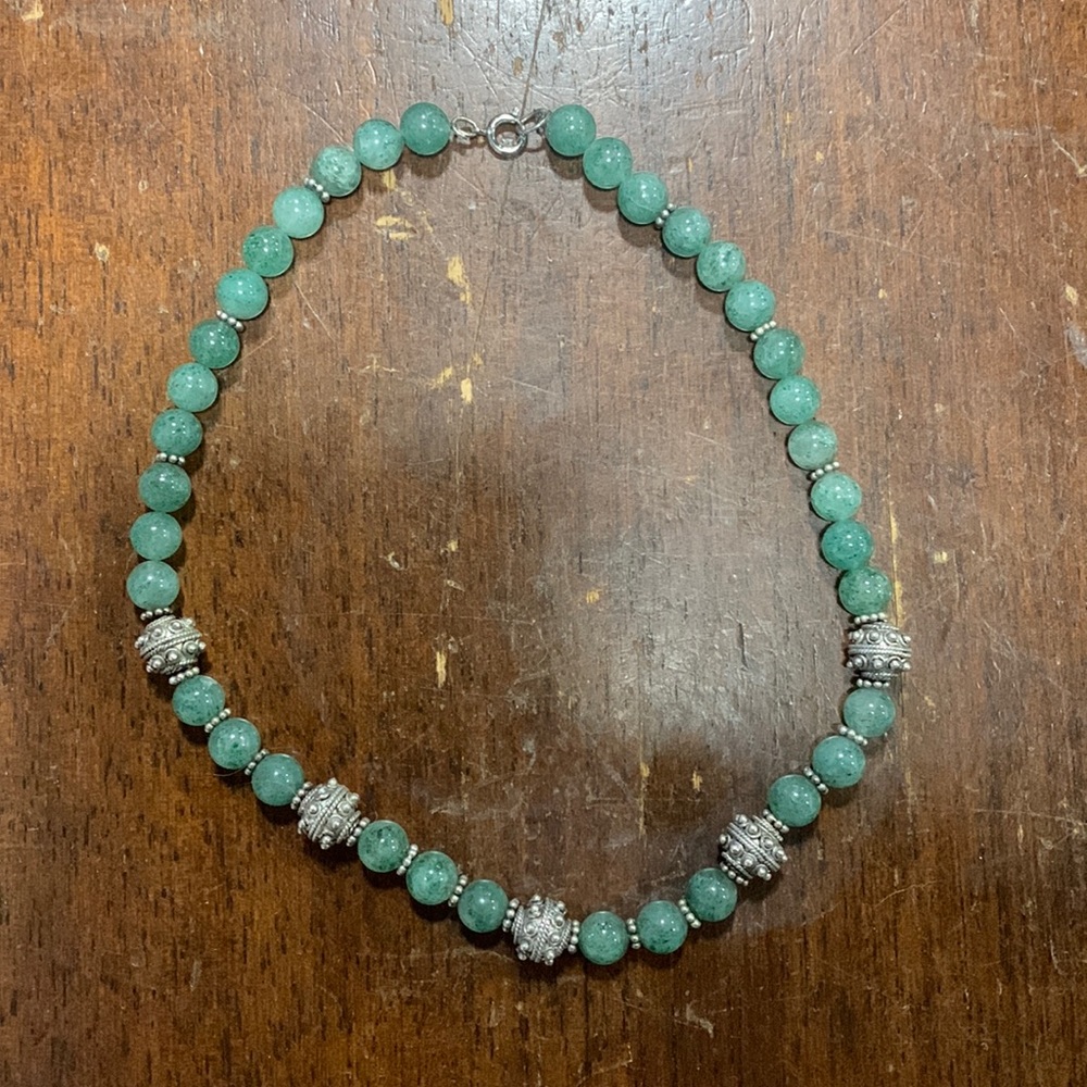 Turquoise Beaded Stones Necklace